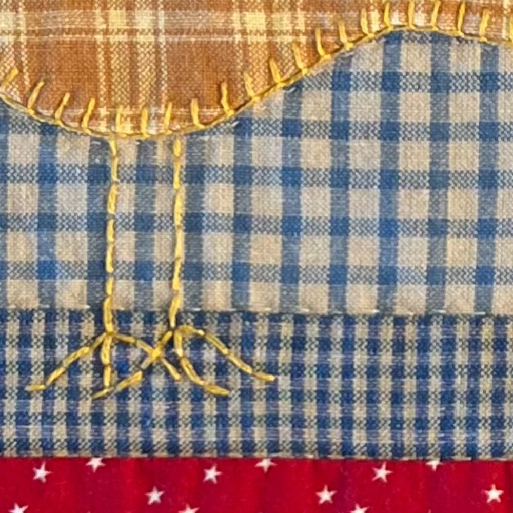 Hand Stitched Folk Art CHICKEN & USA FLAG Patchwork Appliqué Quilt Wall Hanging - Picture 7 of 10
